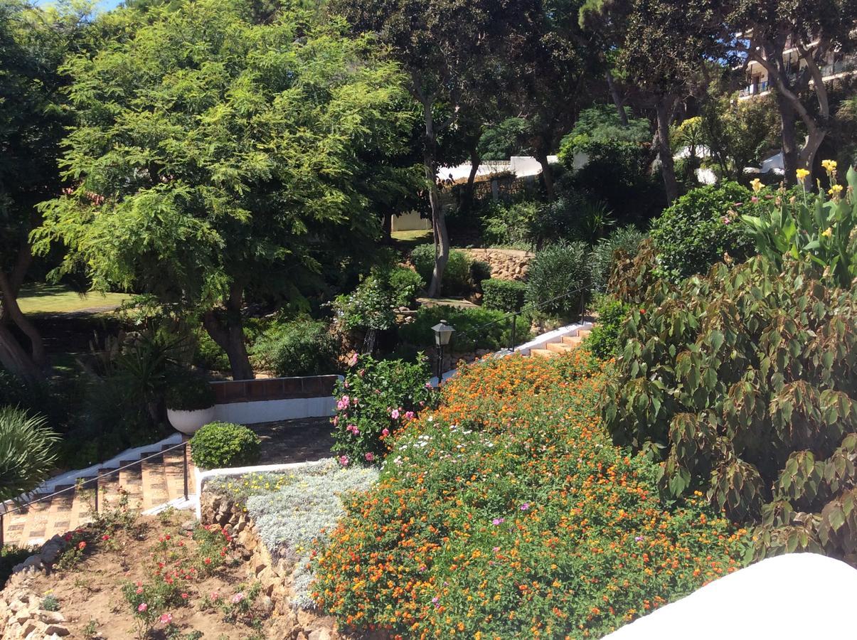 Mansion Alhamar - 2 Bedroom, Frontline Beach, Mountain Views, Full Size Pool, Tennis Courts, Close To Shops, On-Site Bar & Chiringuito Sitio de Calahonda Exterior photo